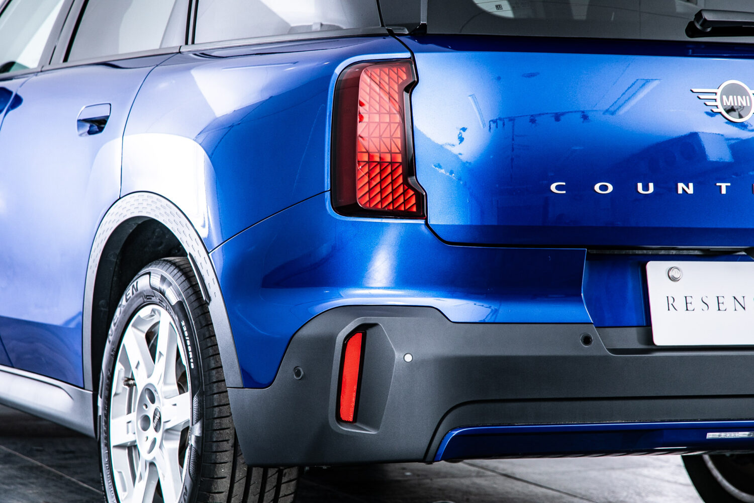 MINI カントリーマンS ALL4 DCT 4WD