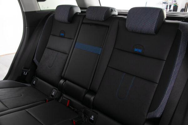MINI カントリーマンS ALL4 DCT 4WD