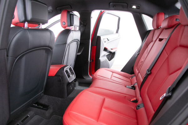 マカン GTS PDK 4WD