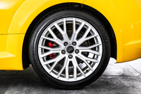 TTロードスター 2.0 TFSI クワトロ SラインPKG 4WD