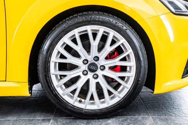 TTロードスター 2.0 TFSI クワトロ SラインPKG 4WD