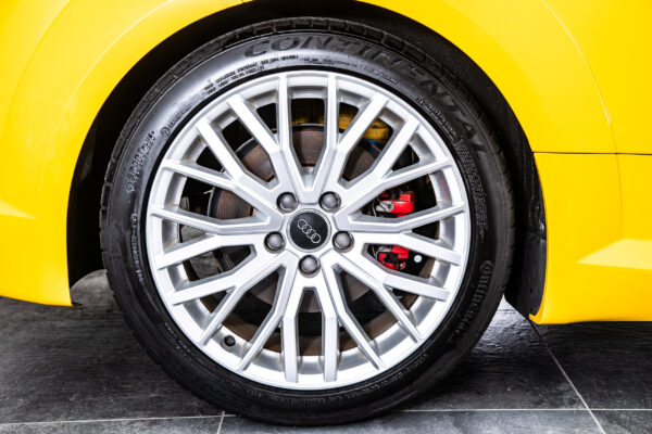 TTロードスター 2.0 TFSI クワトロ SラインPKG 4WD