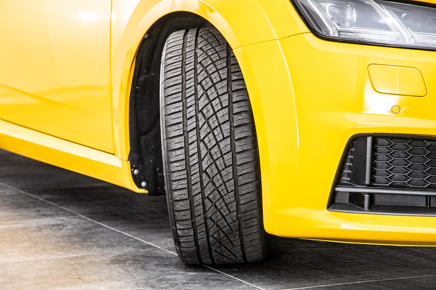 TTロードスター 2.0 TFSI クワトロ SラインPKG 4WD