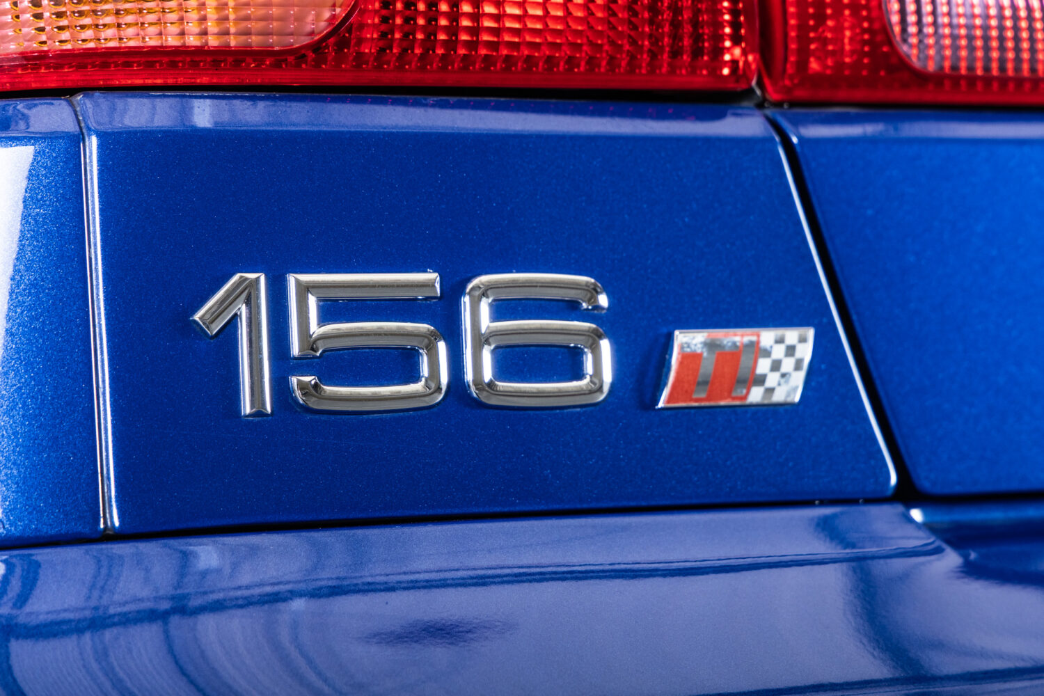 156 TI 2.5V6 24V