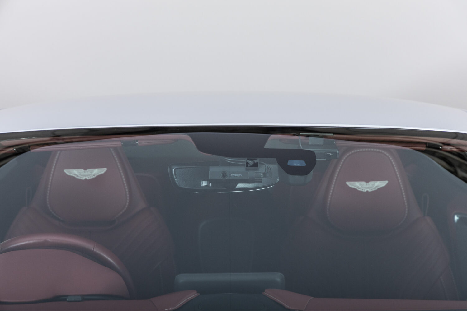 DB11 V8