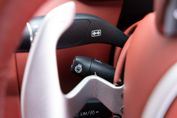 DB11 V8