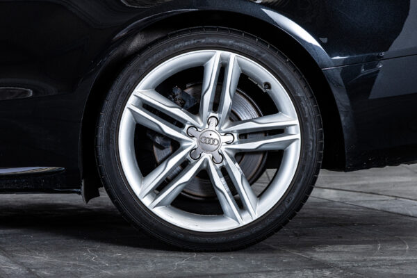 S5 4.2TSI クワトロ