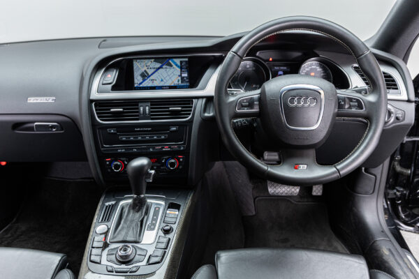 S5 4.2TSI クワトロ