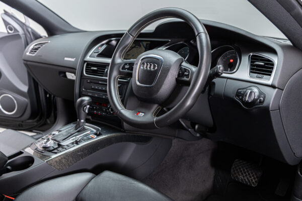 S5 4.2TSI クワトロ