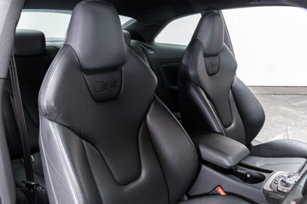 S5 4.2TSI クワトロ