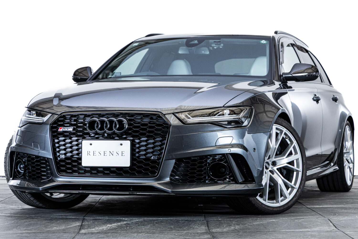 RS6アバント ベースグレード 4WD