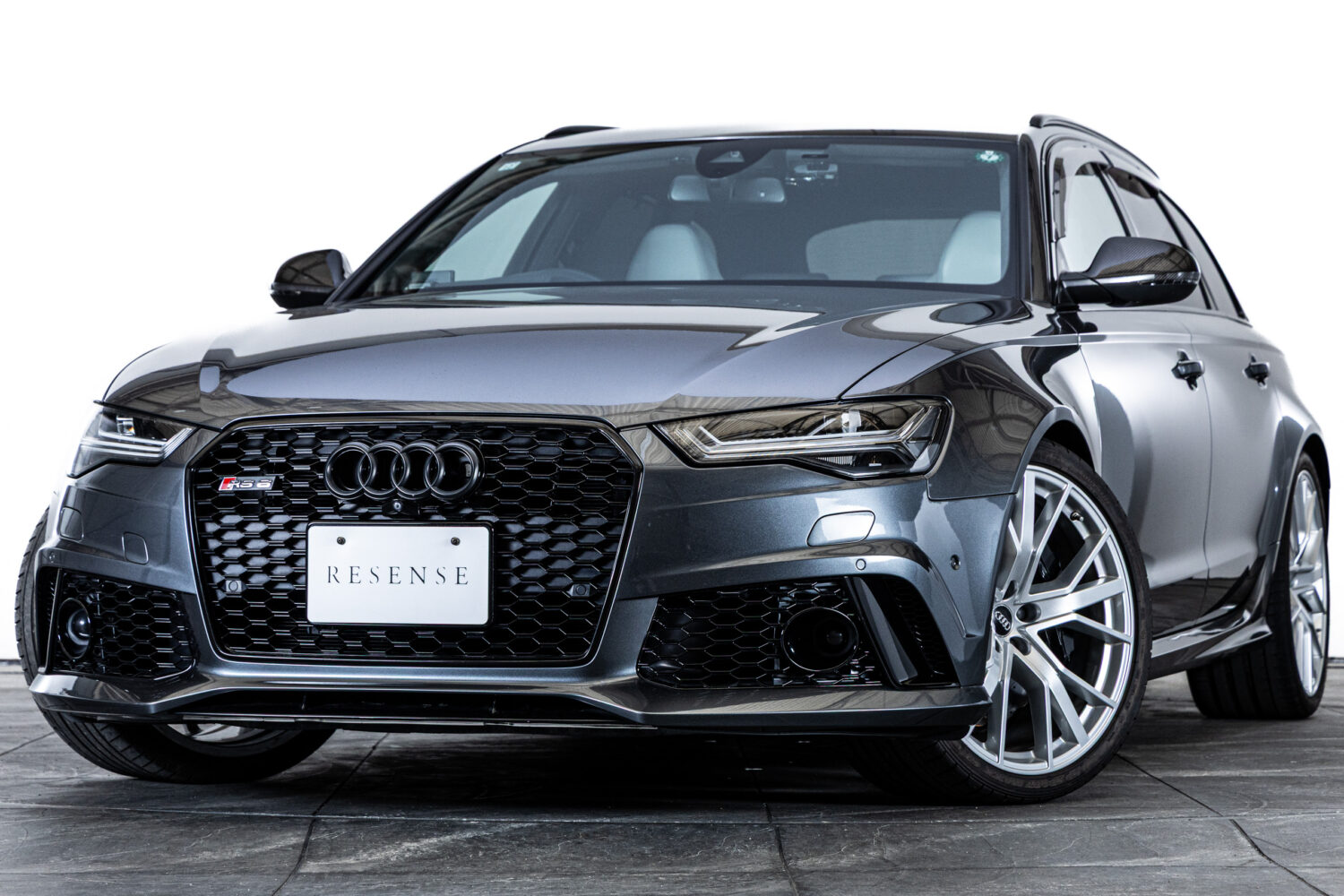 RS6アバント ベースグレード 4WD