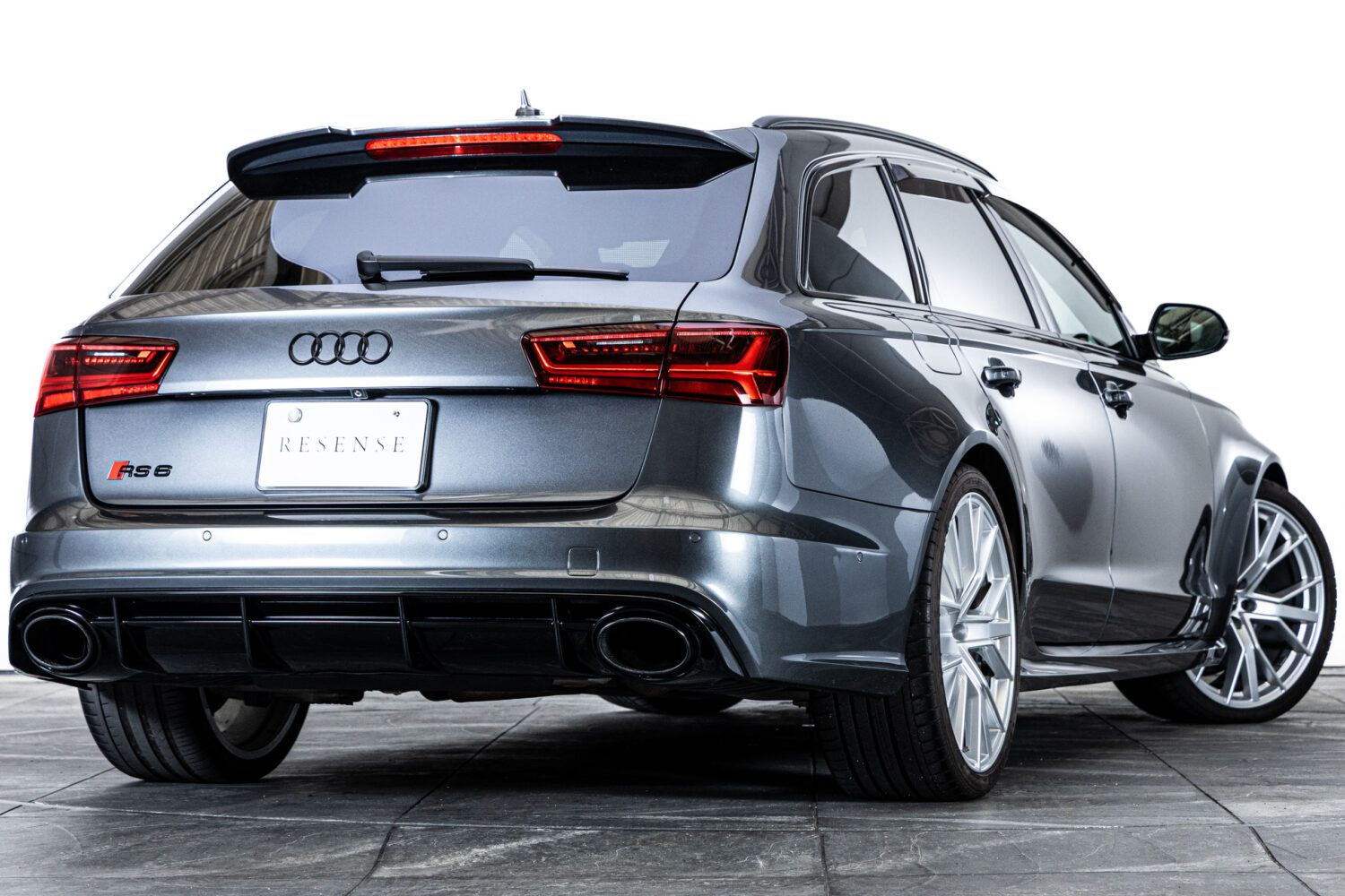 RS6アバント ベースグレード 4WD