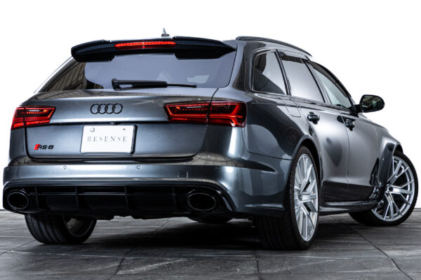 RS6アバント ベースグレード 4WD