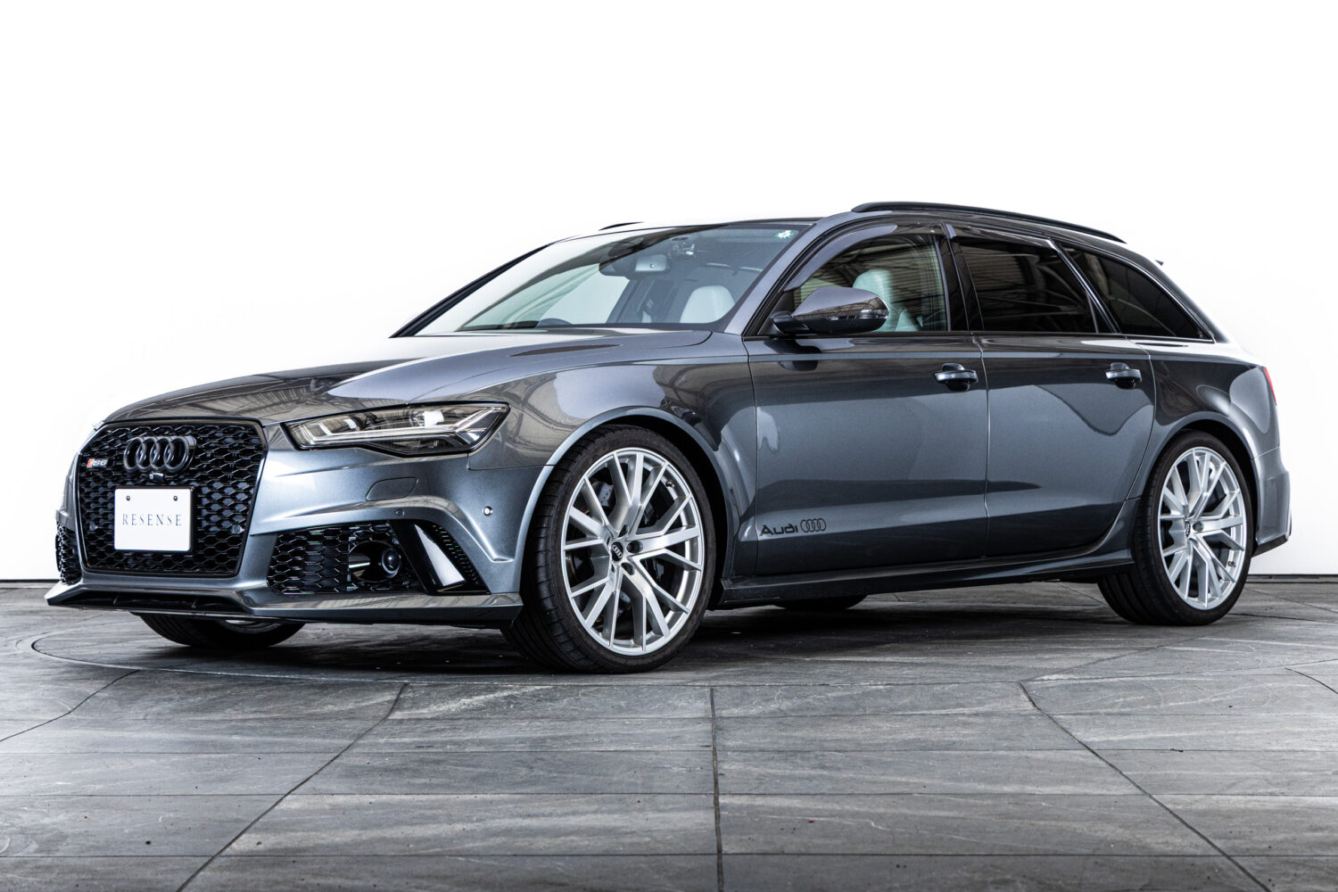 RS6アバント ベースグレード 4WD