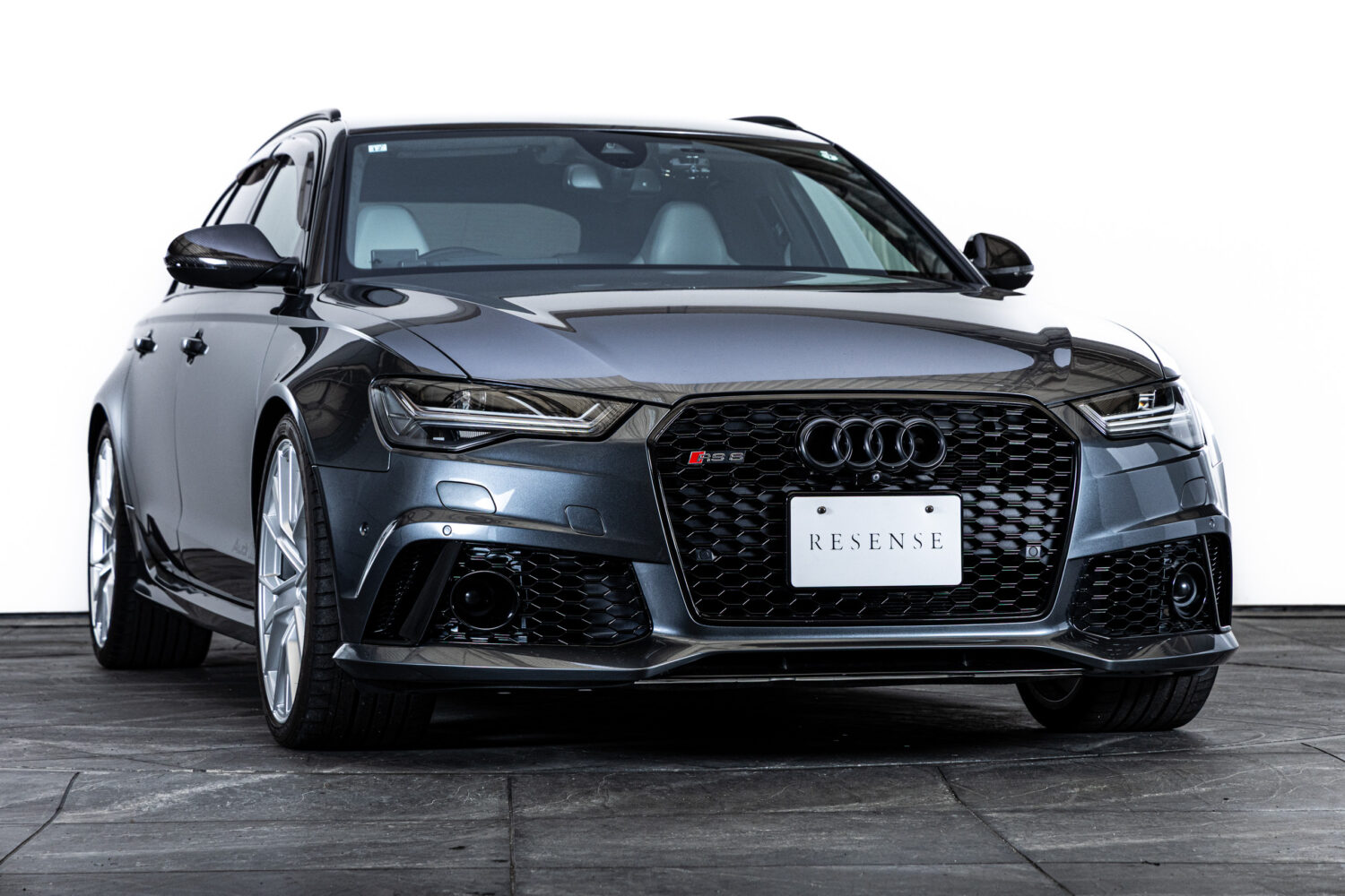 RS6アバント ベースグレード 4WD