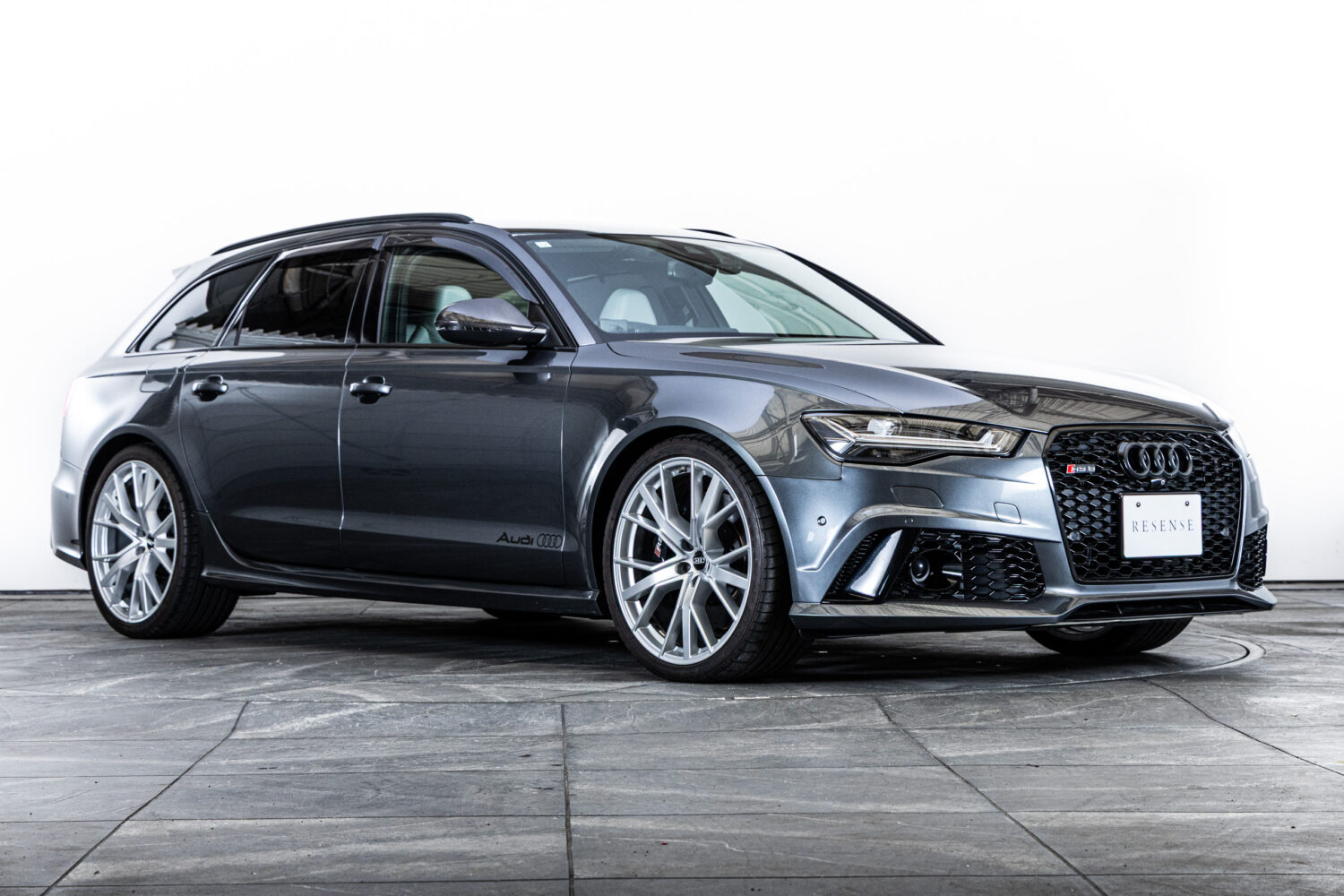 RS6アバント ベースグレード 4WD
