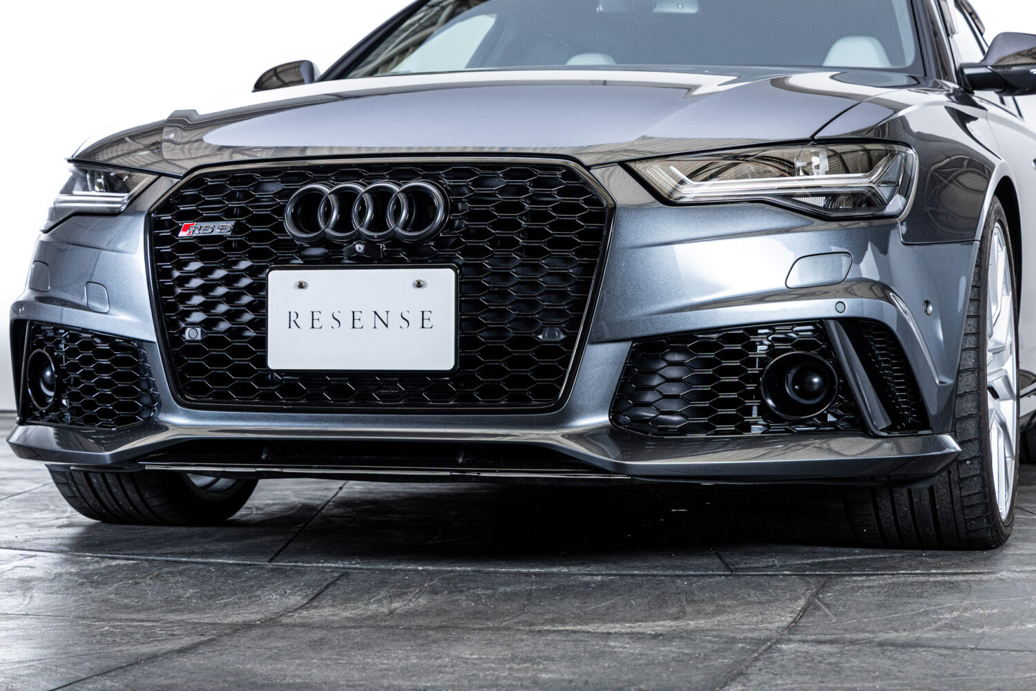 RS6アバント ベースグレード 4WD