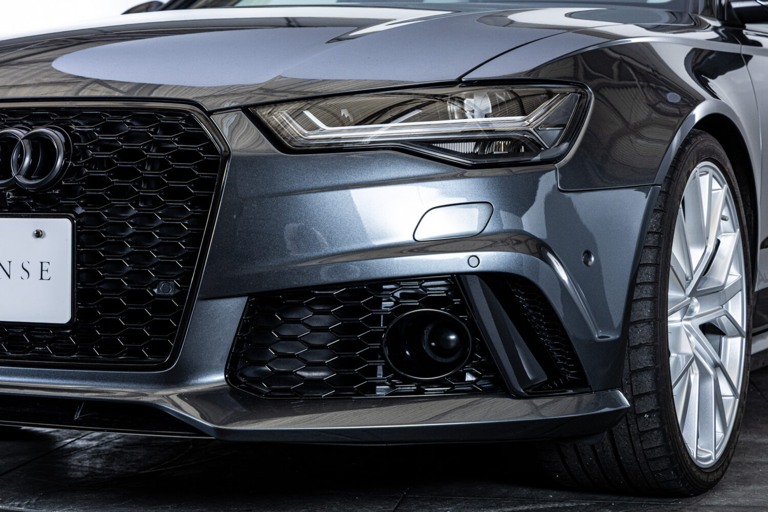 RS6アバント ベースグレード 4WD