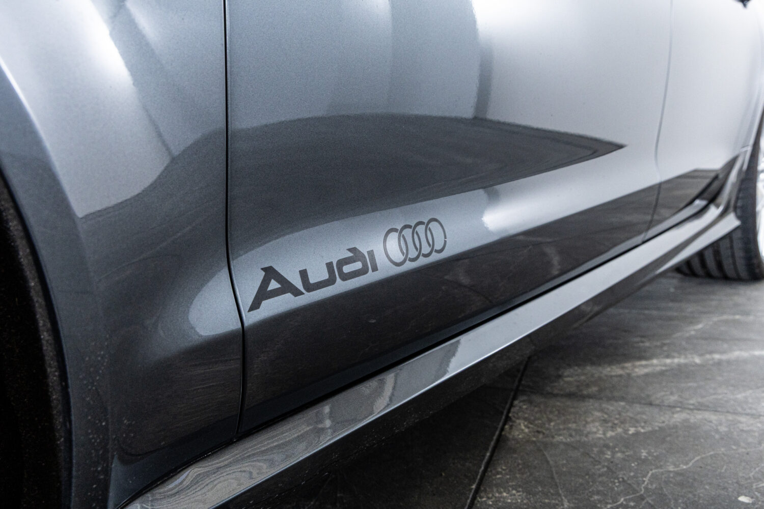 RS6アバント ベースグレード 4WD
