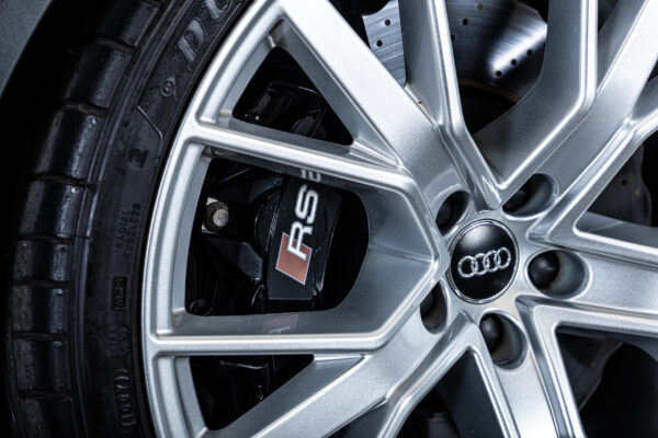 RS6アバント ベースグレード 4WD