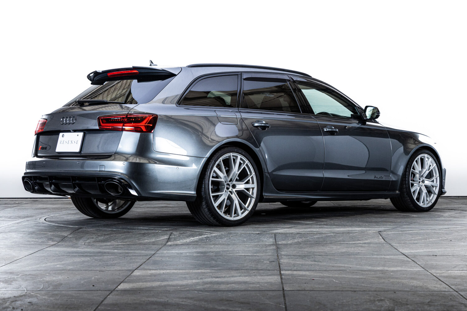 RS6アバント ベースグレード 4WD