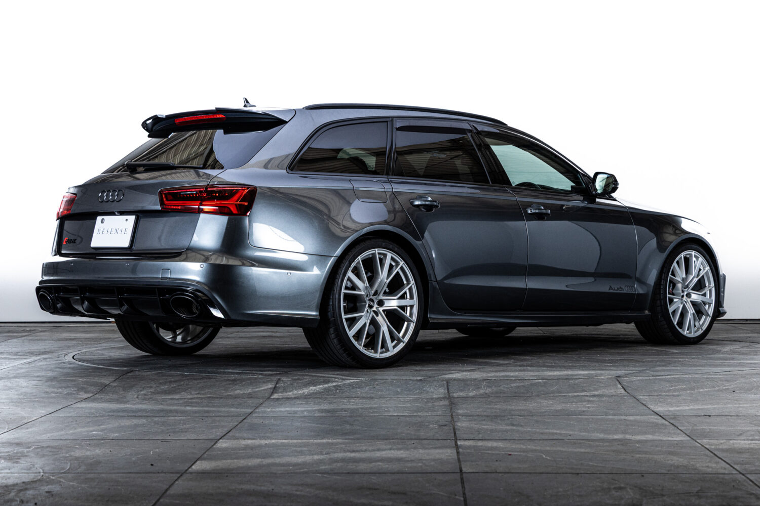RS6アバント ベースグレード 4WD