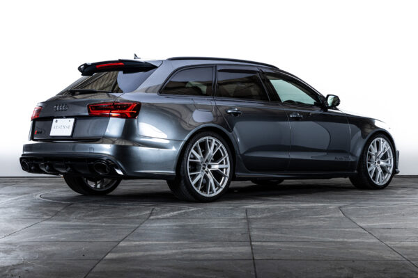 RS6アバント ベースグレード 4WD