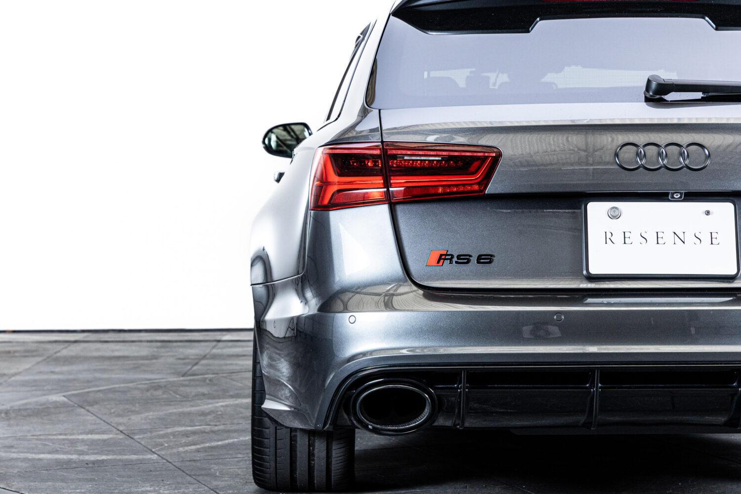 RS6アバント ベースグレード 4WD