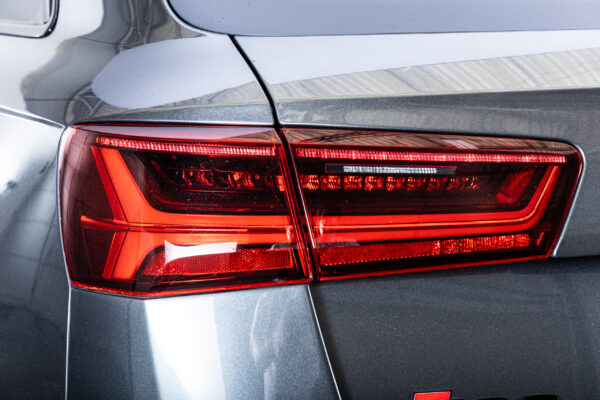 RS6アバント ベースグレード 4WD