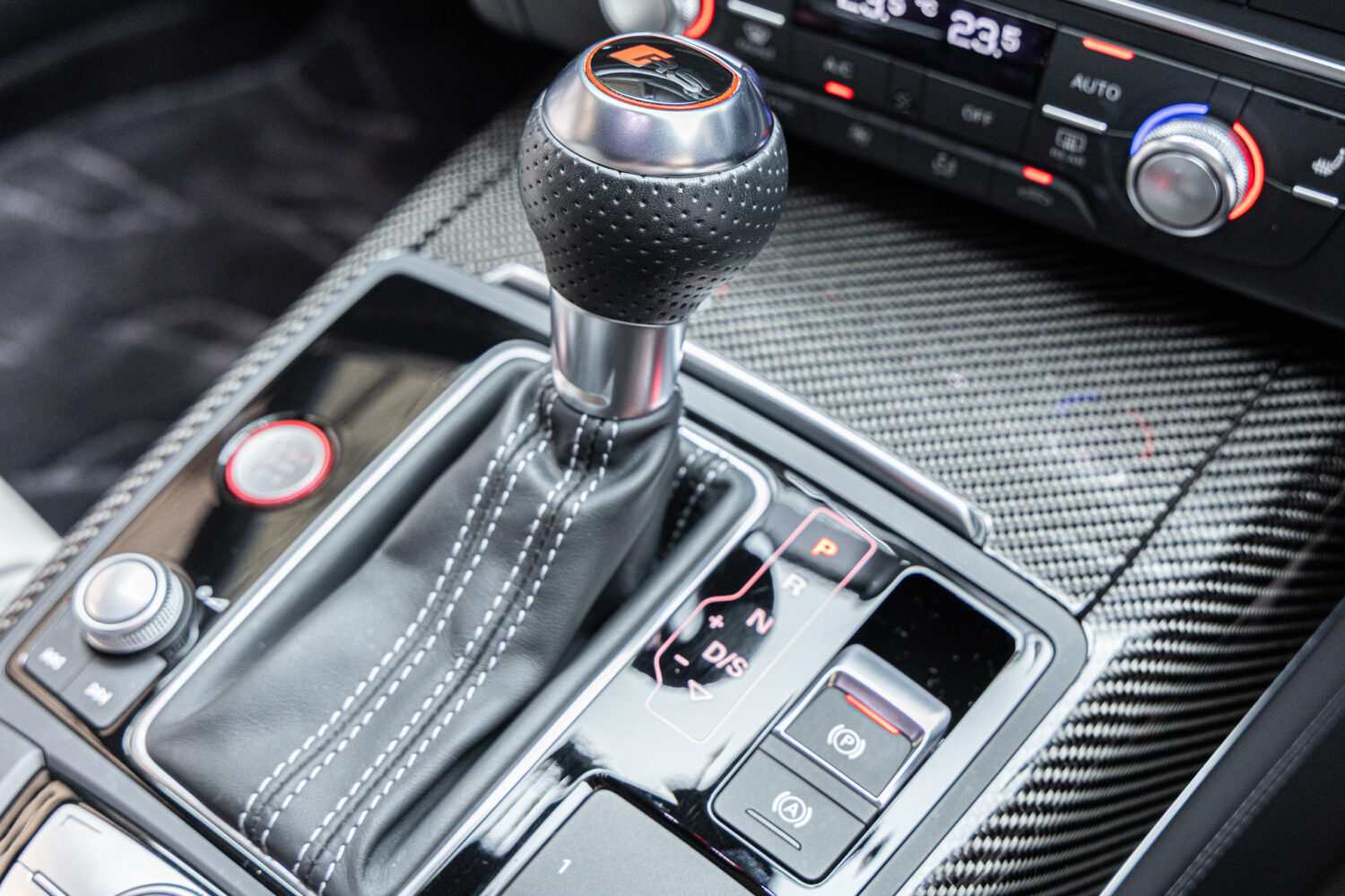 RS6アバント ベースグレード 4WD