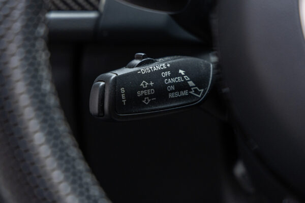 RS6アバント ベースグレード 4WD