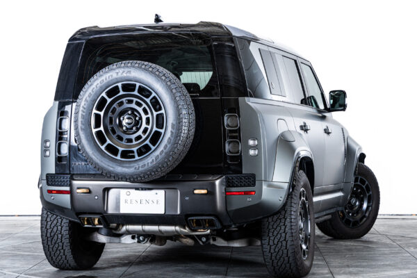ディフェンダー110オクタ エディション ワン 4.4L P635 4WD