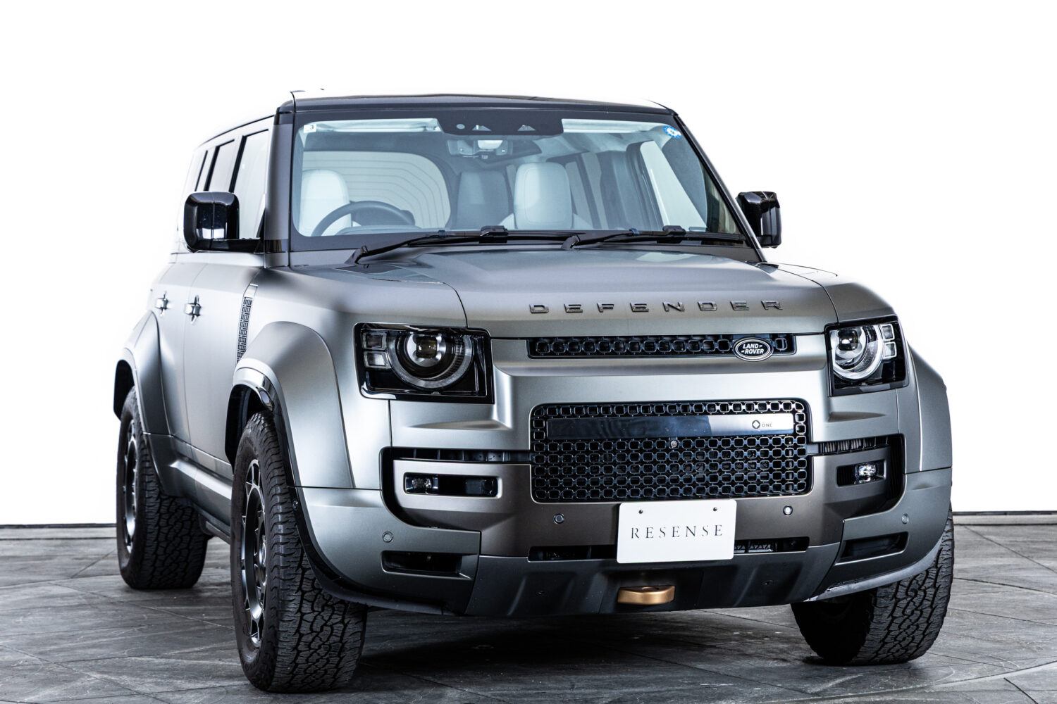 ディフェンダー110オクタ エディション ワン 4.4L P635 4WD