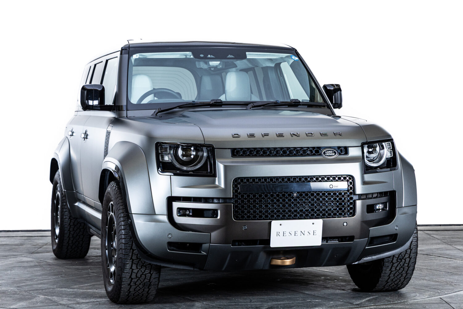 ディフェンダー110オクタ エディション ワン 4.4L P635 4WD