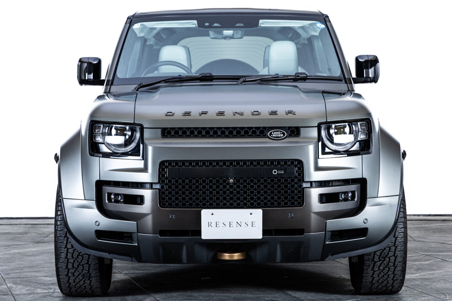 ディフェンダー110オクタ エディション ワン 4.4L P635 4WD
