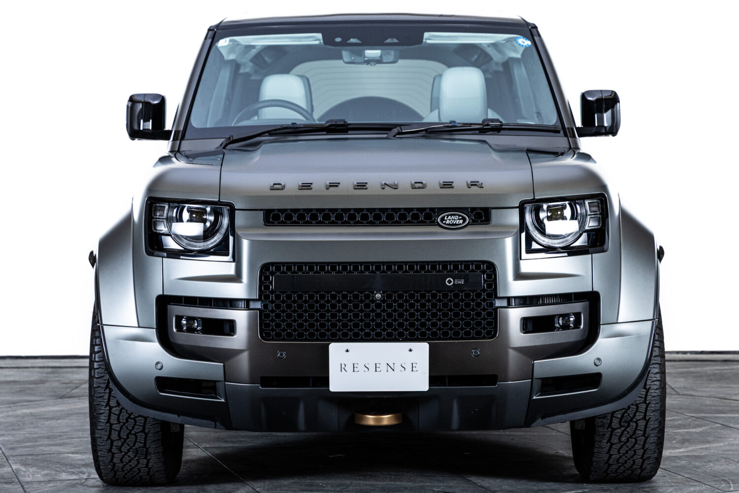 ディフェンダー110オクタ エディション ワン 4.4L P635 4WD
