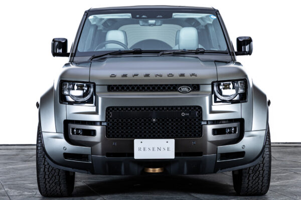 ディフェンダー110オクタ エディション ワン 4.4L P635 4WD