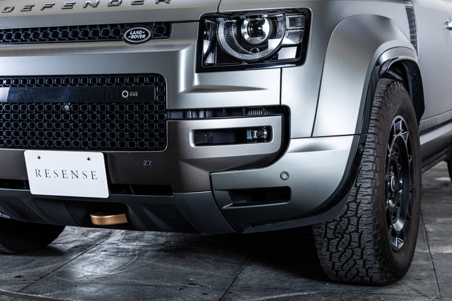 ディフェンダー110オクタ エディション ワン 4.4L P635 4WD