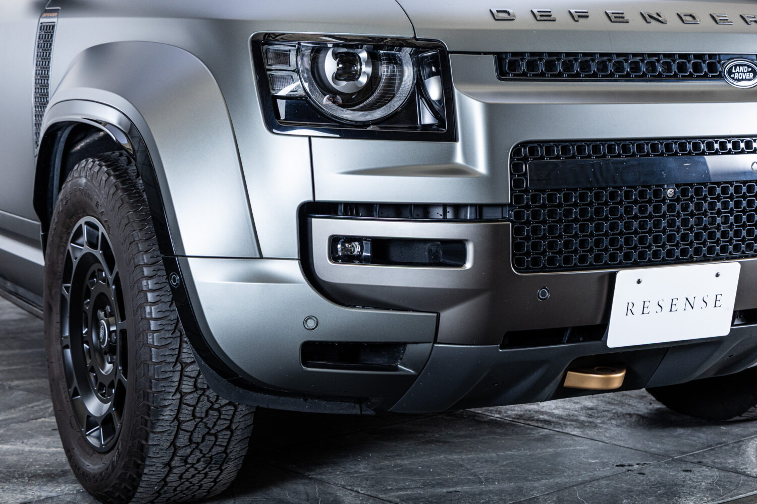 ディフェンダー110オクタ エディション ワン 4.4L P635 4WD
