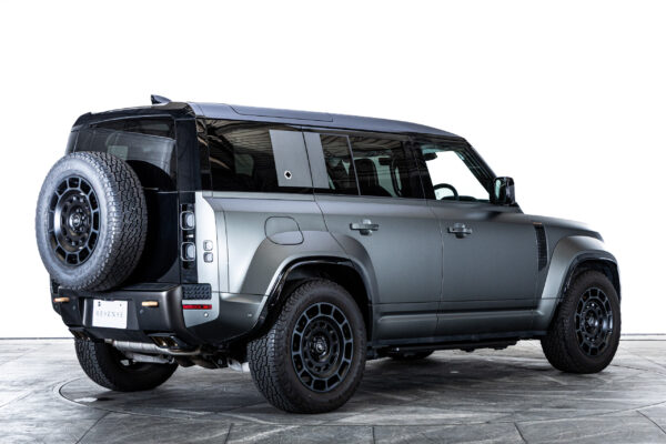 ディフェンダー110オクタ エディション ワン 4.4L P635 4WD