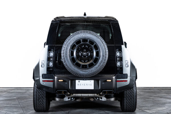 ディフェンダー110オクタ エディション ワン 4.4L P635 4WD