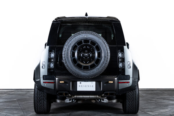 ディフェンダー110オクタ エディション ワン 4.4L P635 4WD