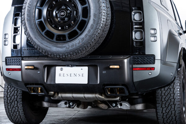 ディフェンダー110オクタ エディション ワン 4.4L P635 4WD