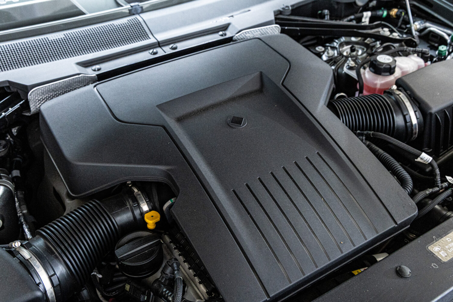 ディフェンダー110オクタ エディション ワン 4.4L P635 4WD