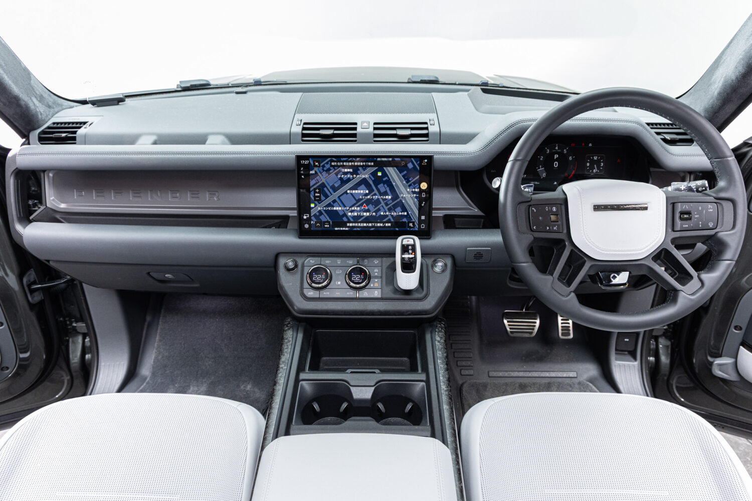 ディフェンダー110オクタ エディション ワン 4.4L P635 4WD