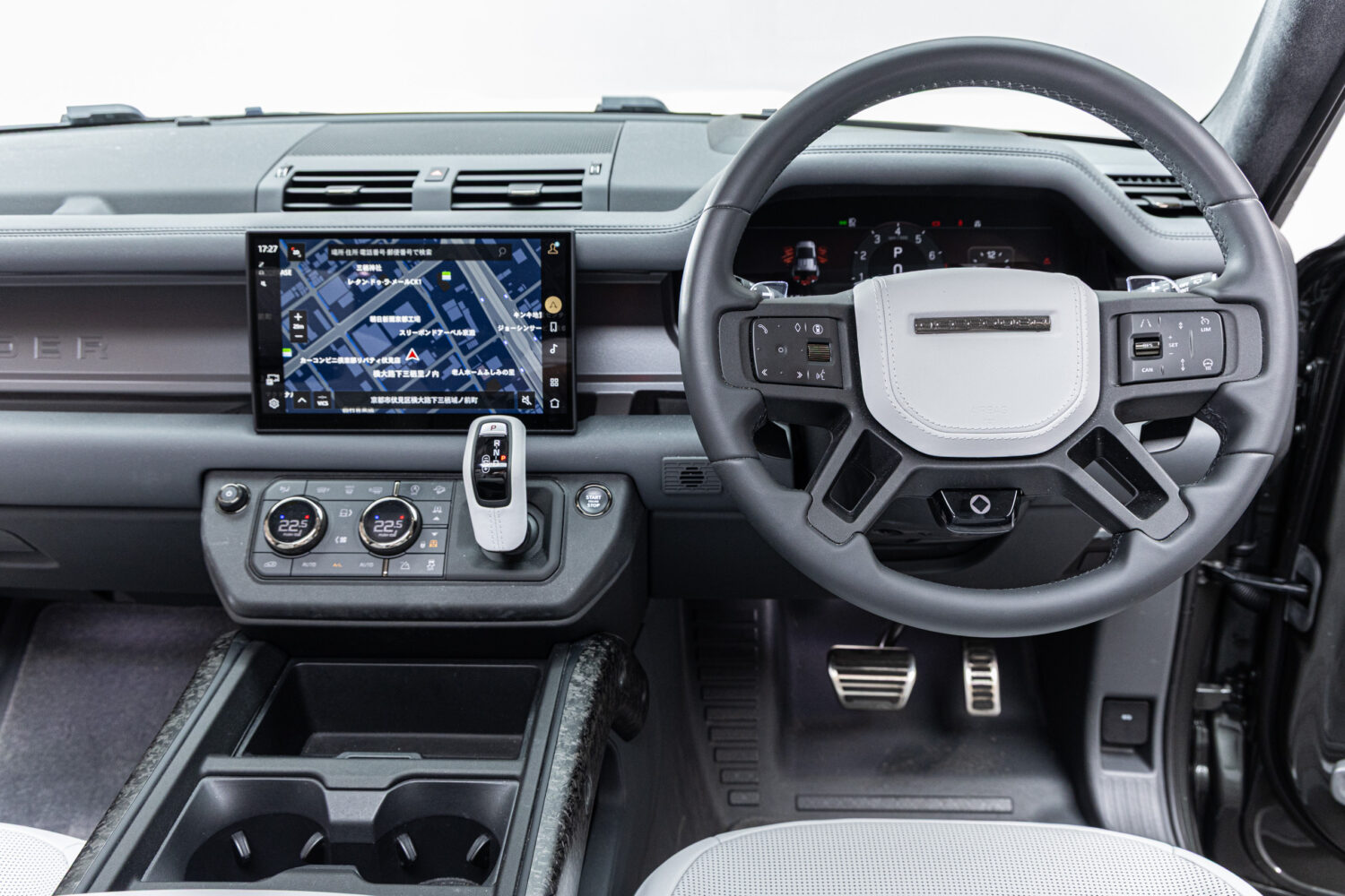 ディフェンダー110オクタ エディション ワン 4.4L P635 4WD