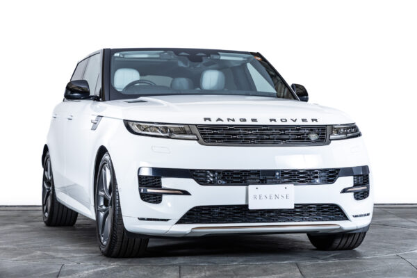 レンジローバースポーツ ダイナミックHSE 3.0L D300 4WD
