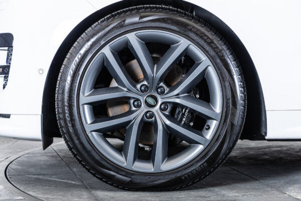 レンジローバースポーツ ダイナミックHSE 3.0L D300 4WD