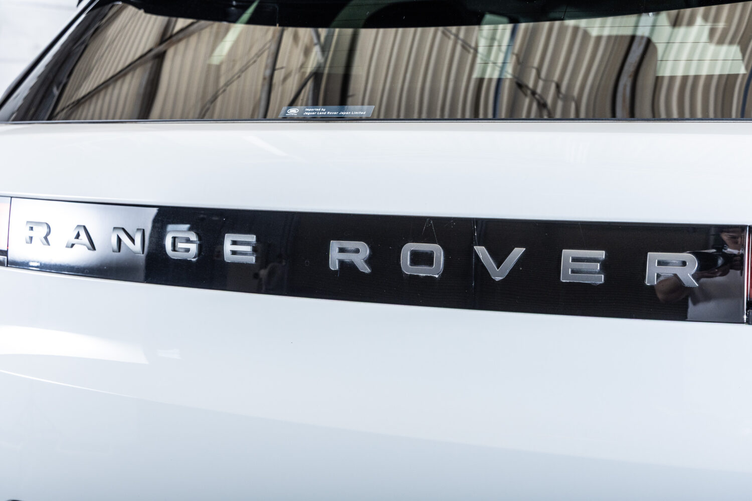 レンジローバースポーツ ダイナミックHSE 3.0L D300 4WD